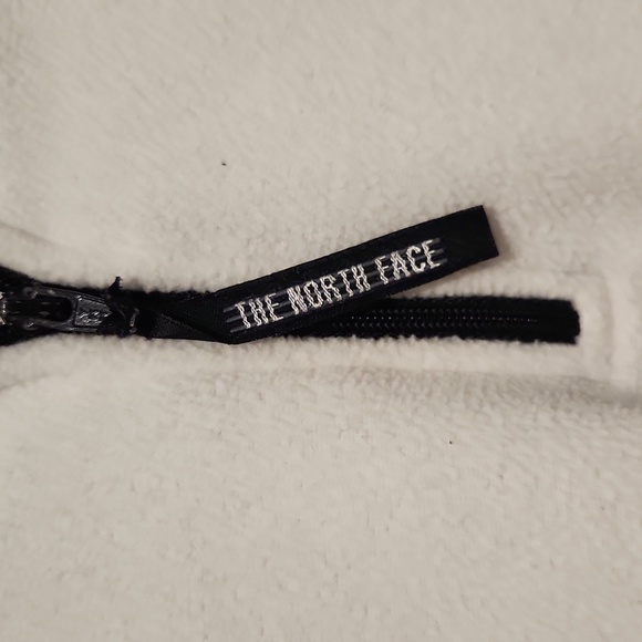 North Face Women's Large quarter zip pullover - Picture 3 of 6